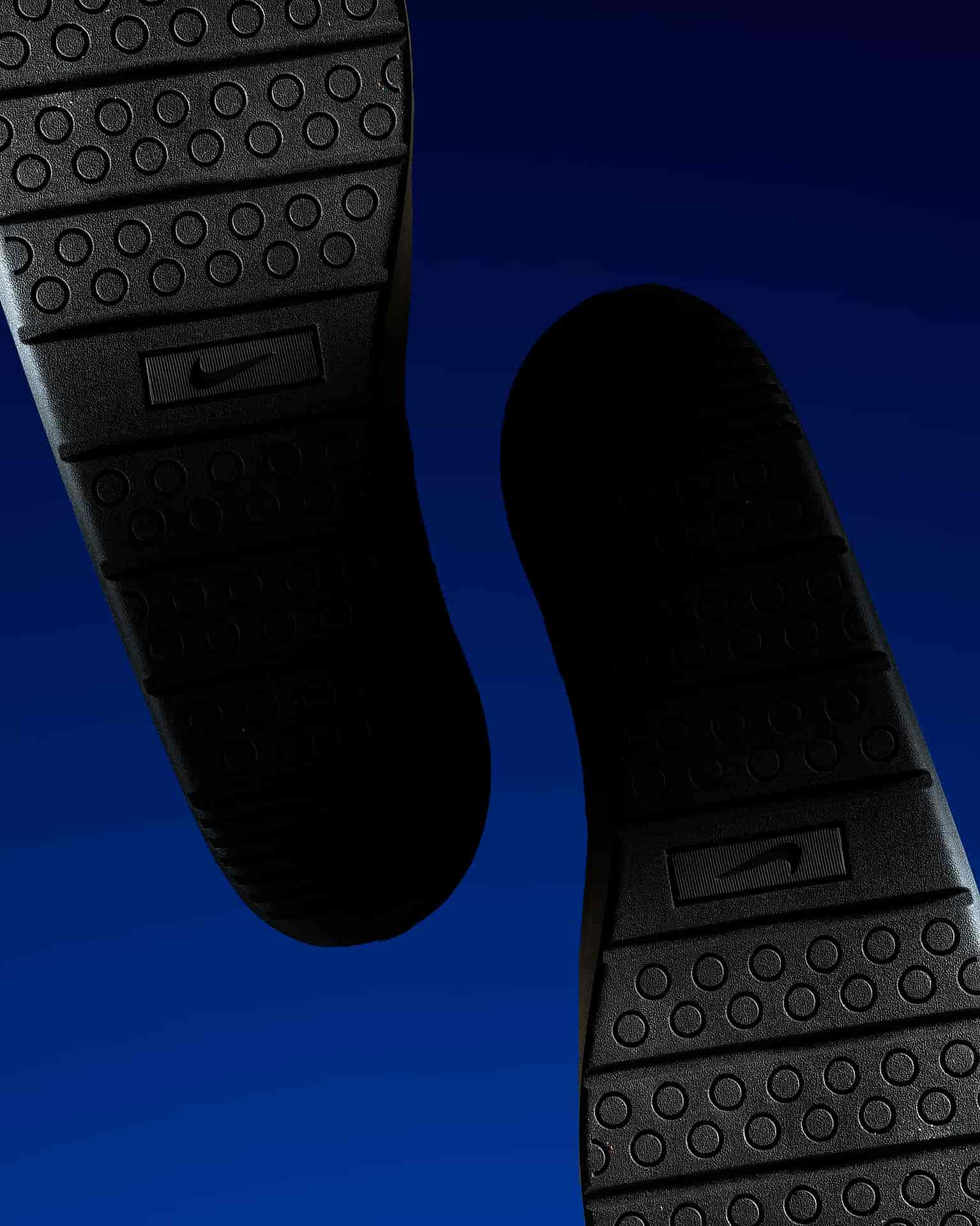 ANNA GUDAYOL NIKE N.354 OFFLINE | P.W.