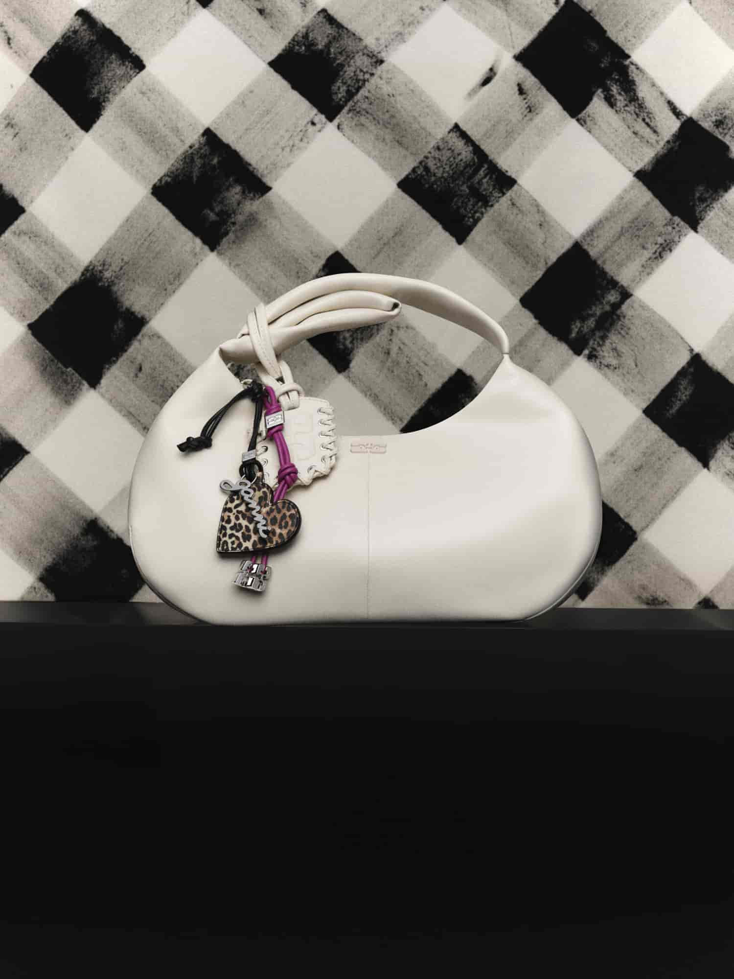 DANIEL MOLINA GANNI VALENTINE'S DAY | COMM.