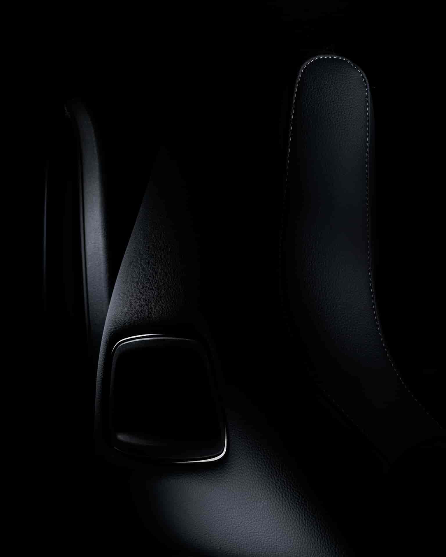 ANNA GUDAYOL MERCEDES AMG 180D | P.W.