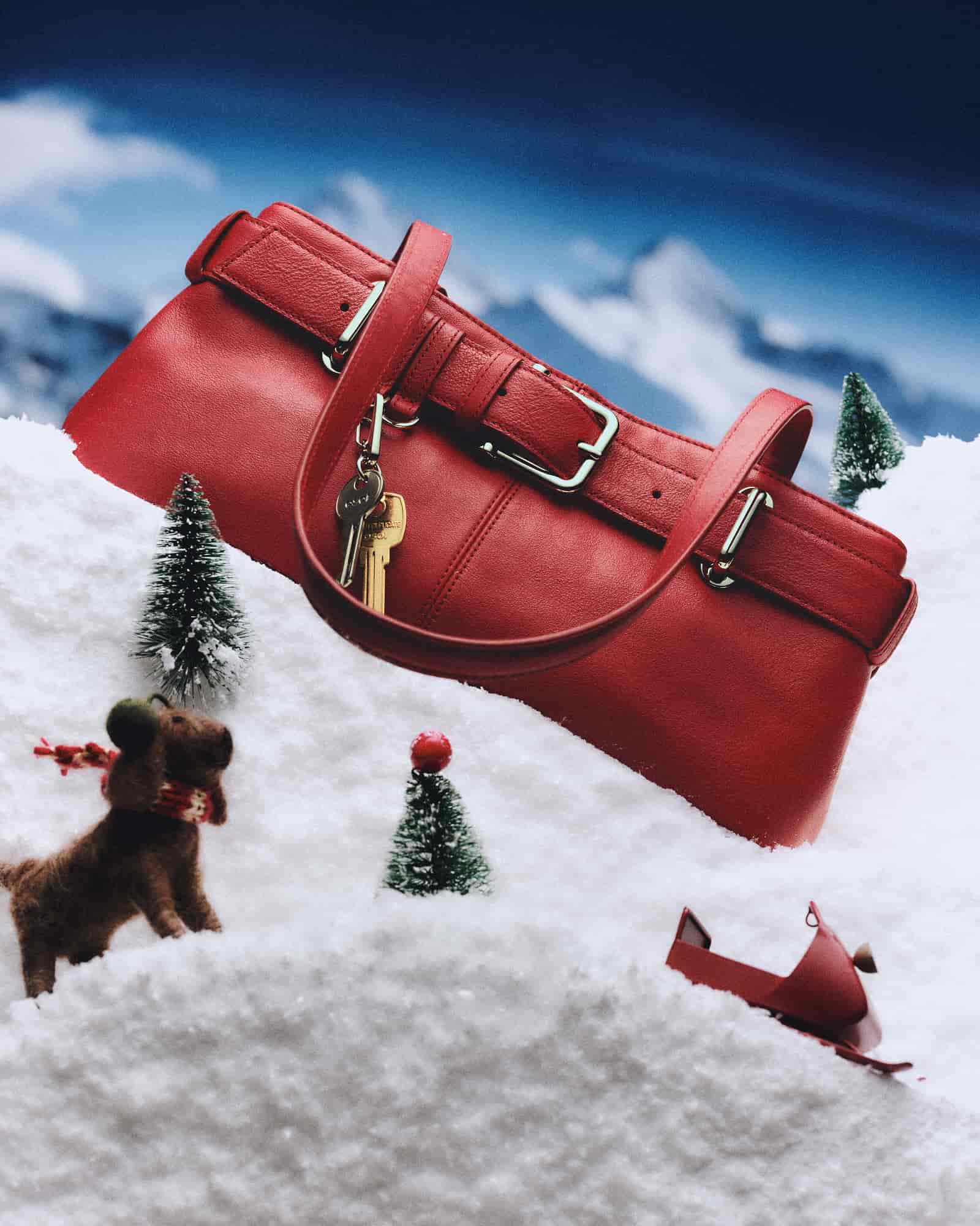 DANIEL MOLINA OSOI HOLIDAY | COMM.